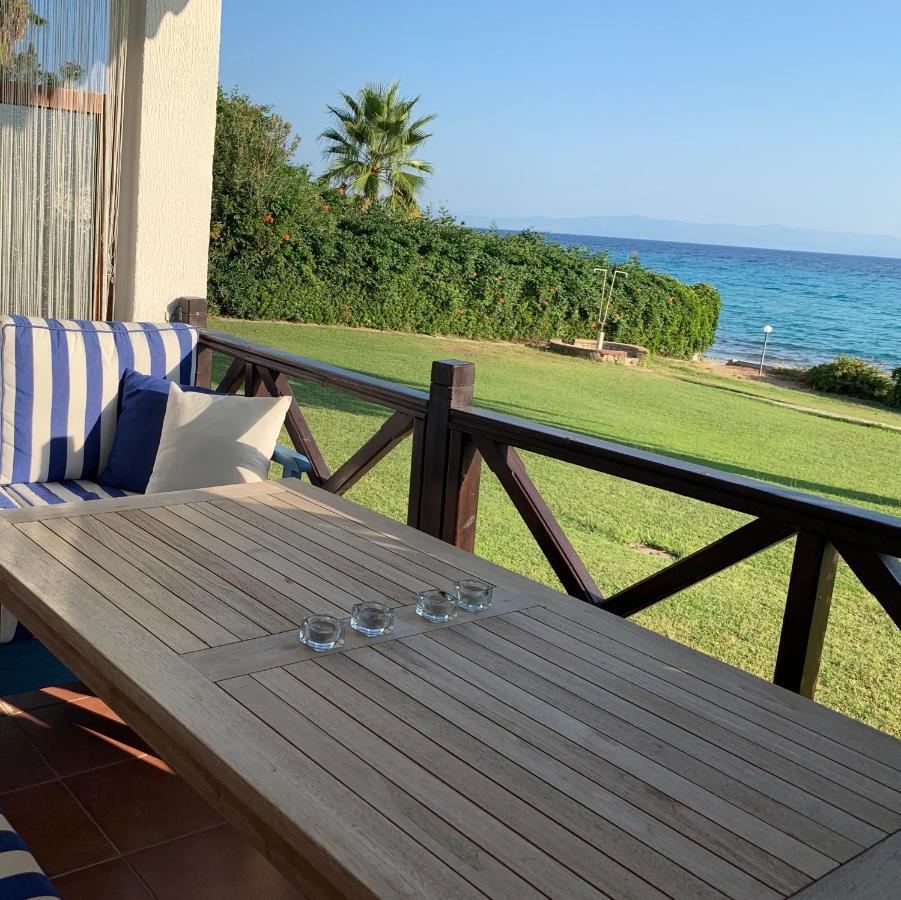 On The Beach Apartment Polychrono Ngoại thất bức ảnh